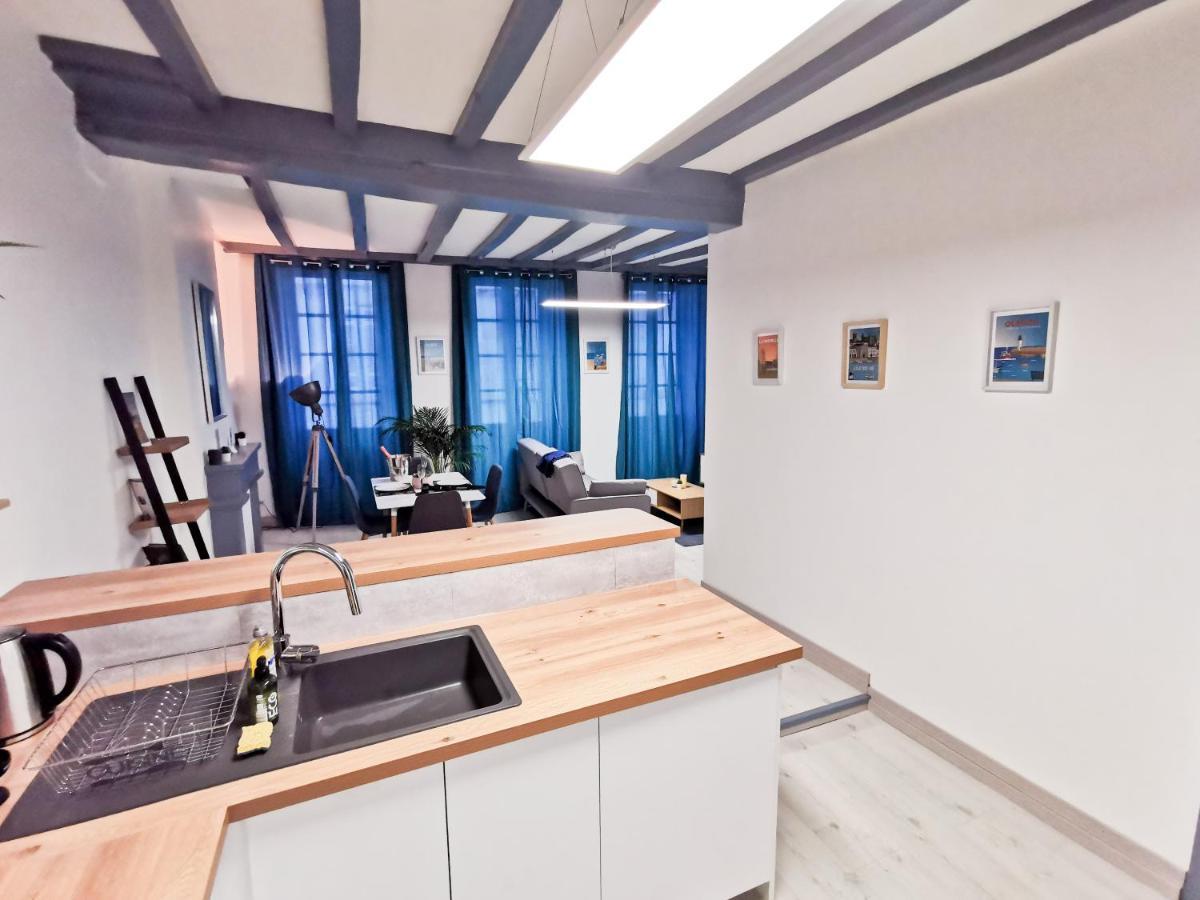 Appartement Ma Douce Charente - Superbe T3 Design Et Fonctionnel - Hyper Centre A Saintes Exteriör bild