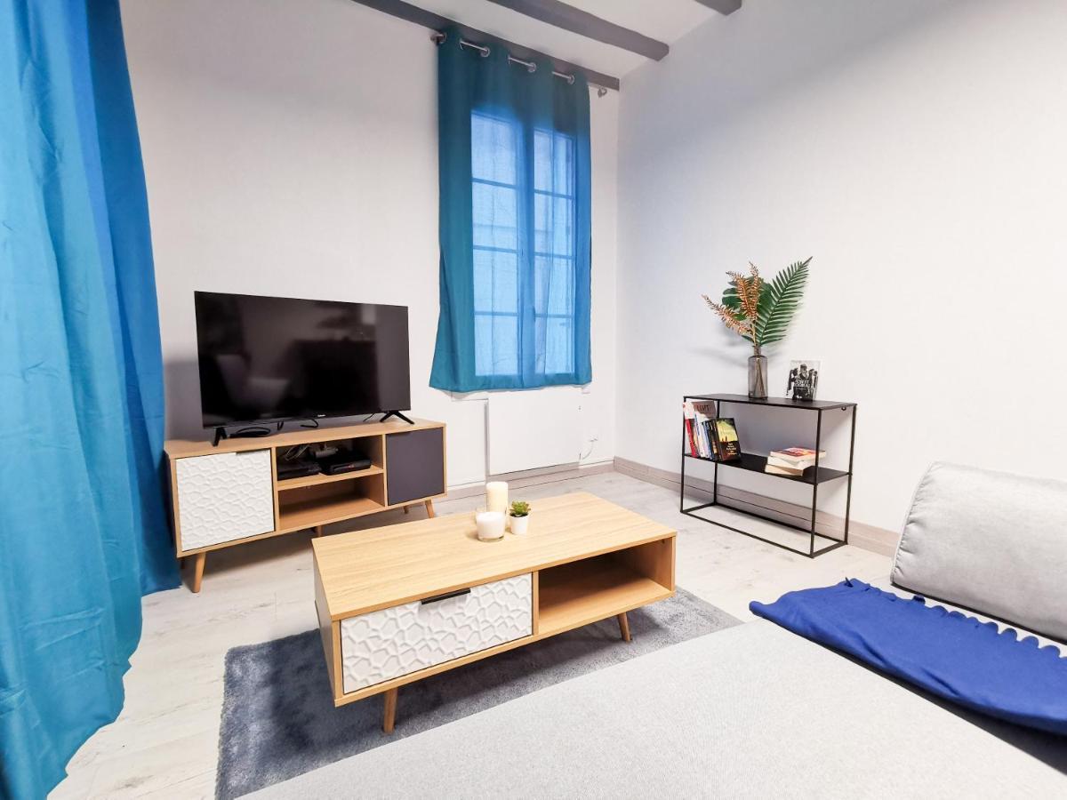 Appartement Ma Douce Charente - Superbe T3 Design Et Fonctionnel - Hyper Centre A Saintes Exteriör bild