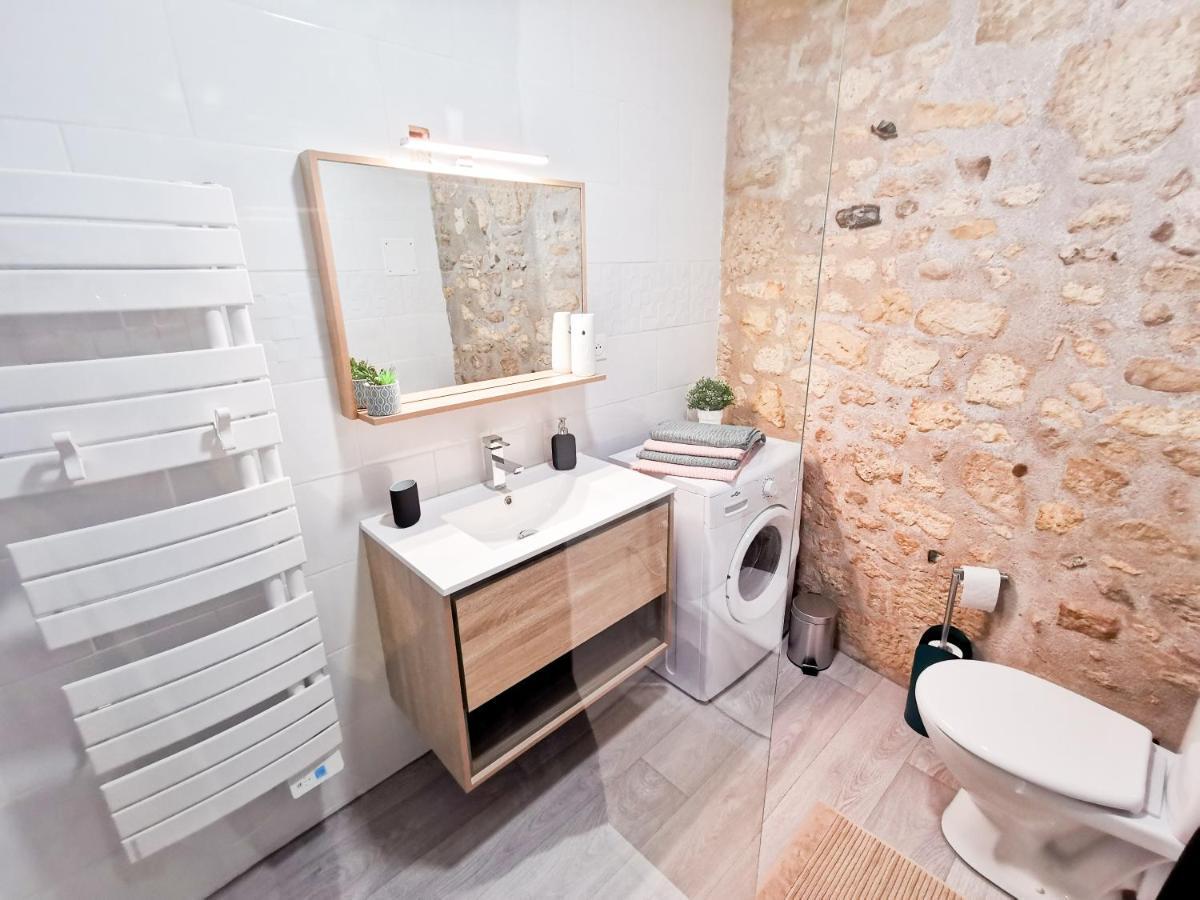 Appartement Ma Douce Charente - Superbe T3 Design Et Fonctionnel - Hyper Centre A Saintes Exteriör bild