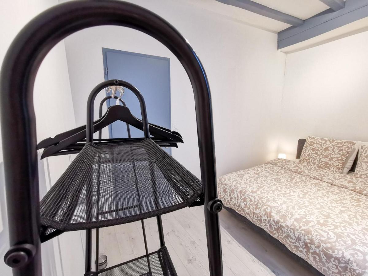 Appartement Ma Douce Charente - Superbe T3 Design Et Fonctionnel - Hyper Centre A Saintes Exteriör bild